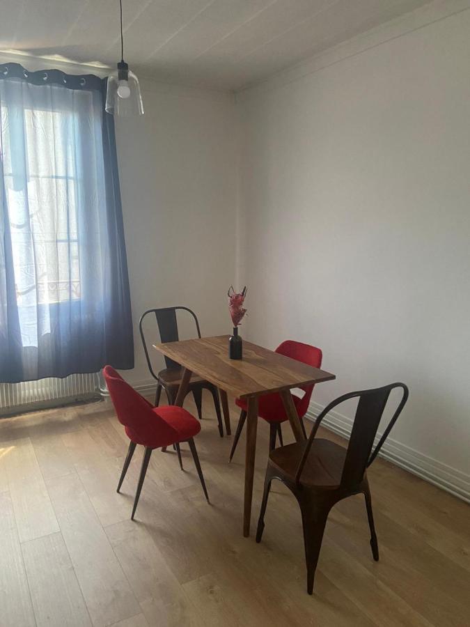 Le Billeron Appartement Saint-Amand-Mont-Rond Buitenkant foto